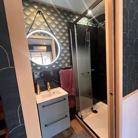 Avec Balcon Apartamento *